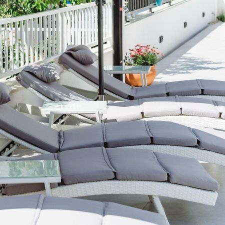 Apartments Villa Dalmatia Трогир Екстериор снимка
