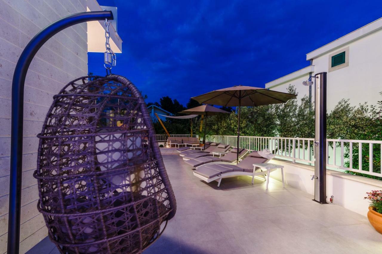 Apartments Villa Dalmatia Трогир Екстериор снимка